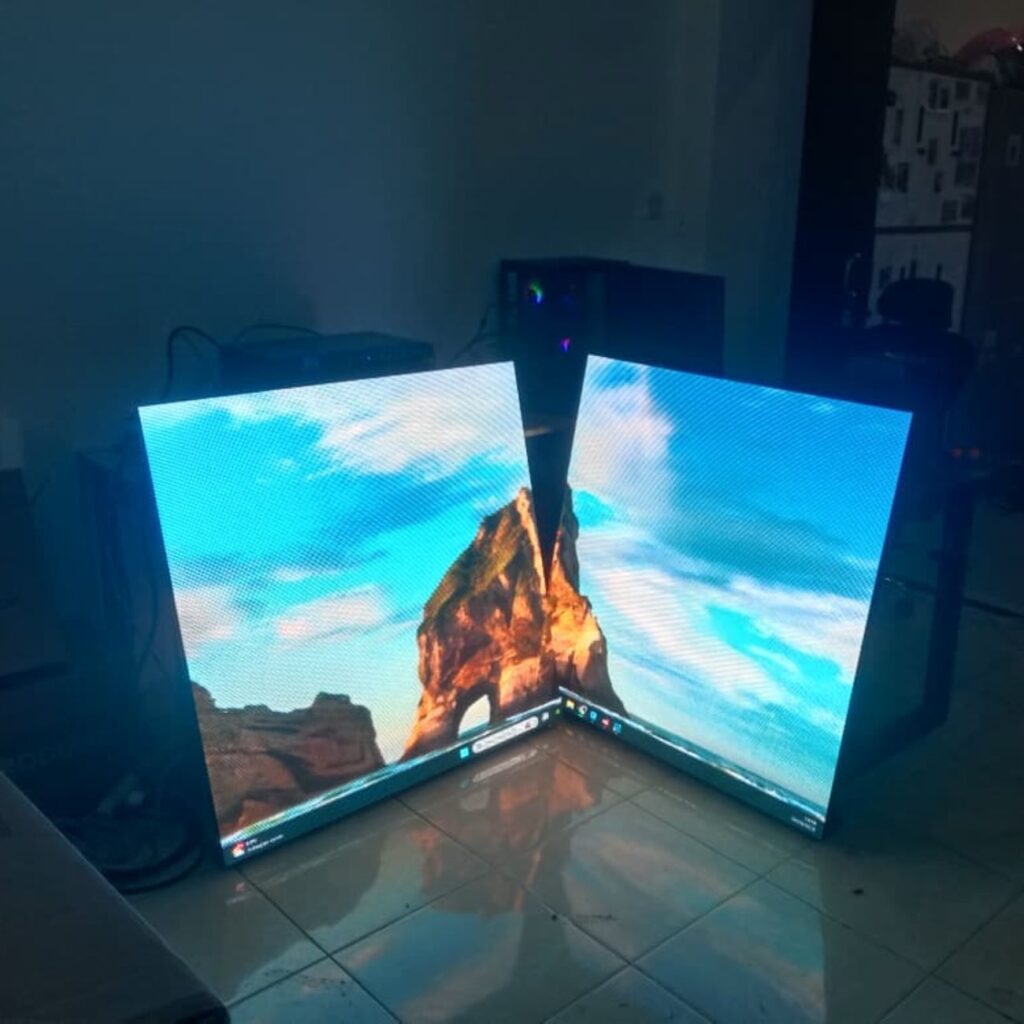 Kabinet Videotron indoor dan outdoor